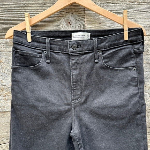 Abercrombie & Fitch High-Rise Super Skinny Ankle Jean Black Destroy Jeans Sz 30S - Picture 6 of 13